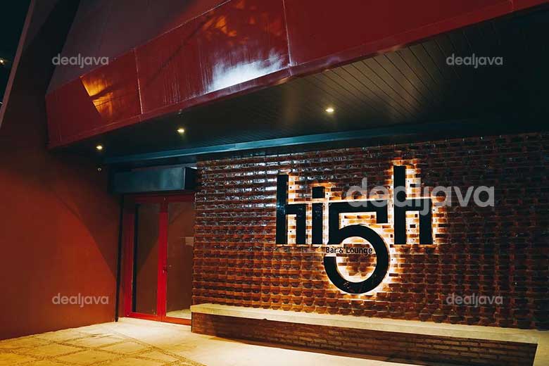 Dealjava High 5 Bar And Lounge Package Of Special Dinner 1 Main Course 1 Drink