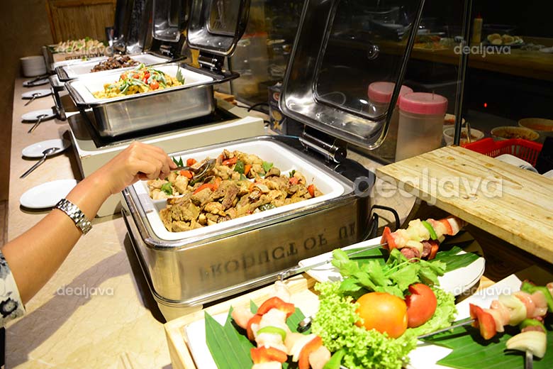 Dealjava Ramadhan Iftar All You Can Eat Buffet At Garden Palace Hotel Surabaya